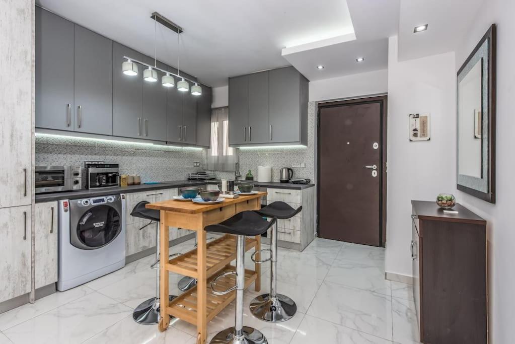 Be Cool Near Kypseli By Atheniankeys Appartement Athene